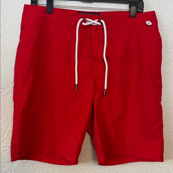 Abercrombie & Fitch Other - Abercrombie & Fitch Men’s Red Stretch Lined Swim Trunks 32